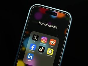 Children under the age of 14 in South Australia would be banned from using social media under a proposal put forward by the state’s Premier, Peter Mali-naus-kas.