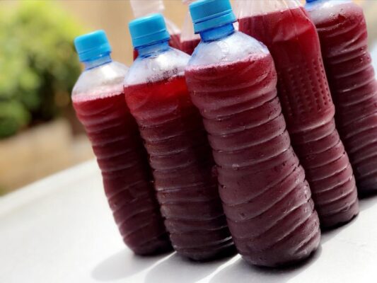 The Federal Government has issued a strong advisory urging Nigerians to refrain from consuming locally made drinks such as kunu, zobo, and fura to mitigate the risk of cholera outbreaks.